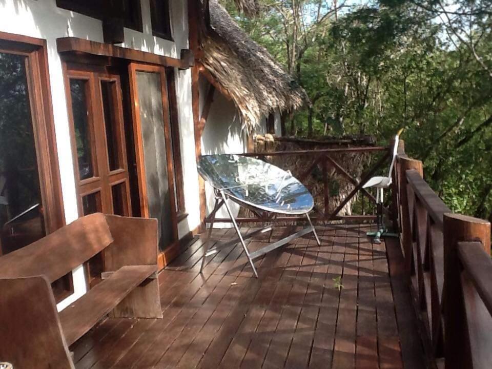 Tuani Ecolodge Tola Zewnętrze zdjęcie